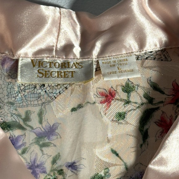 Victoria's Secret Peach Floral Pajama Shorts Set L Satin Sleepwear Vintage - Picture 3 of 14